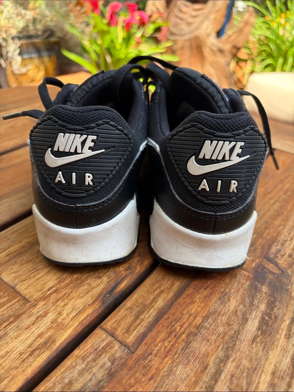 Nike Men’s Black & White Air Max Sneakers